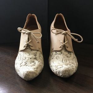 BEAUTIFUL Tracey Neul wedding heels.